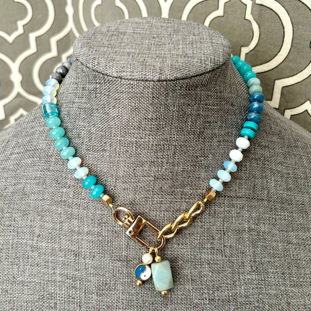Trendy Rainbow 🌈 Gemstone Crystal Candy Necklace